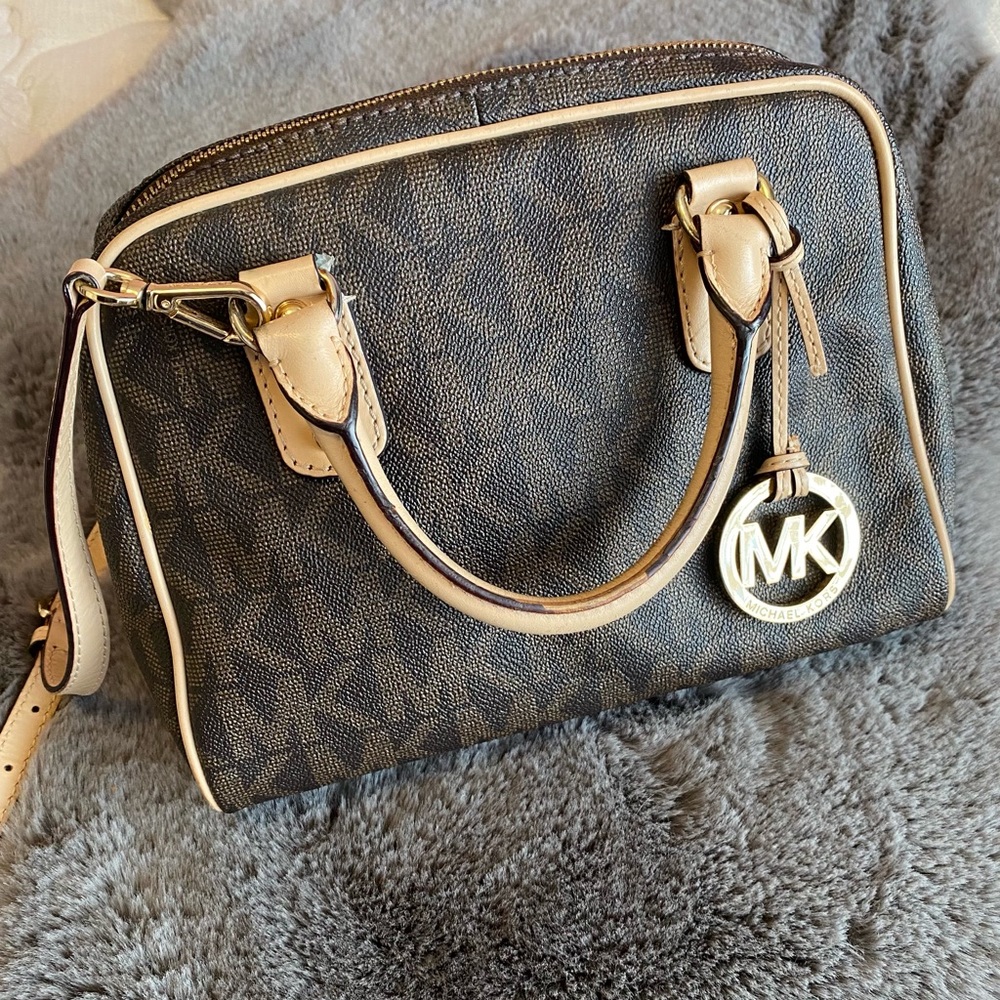 Michael Kors Medium Brown Shoulder/Crossbody Purse